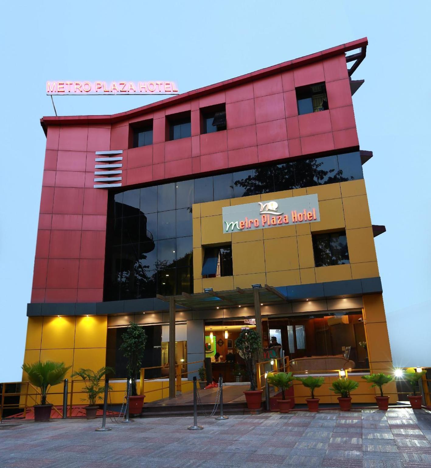 Metro Plaza Hotel Mangalore Exterior foto
