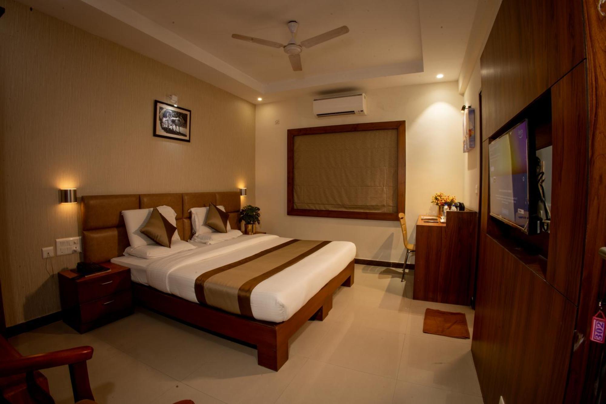 Metro Plaza Hotel Mangalore Exterior foto
